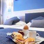 Domus Cavour Guest House