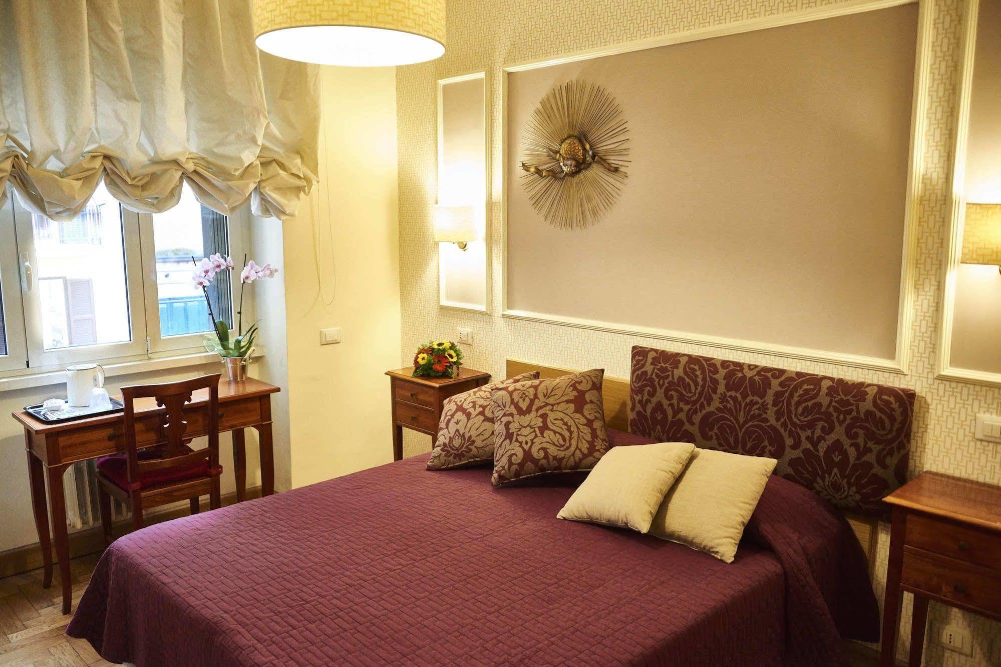 Domus Cavour Bed & Breakfast