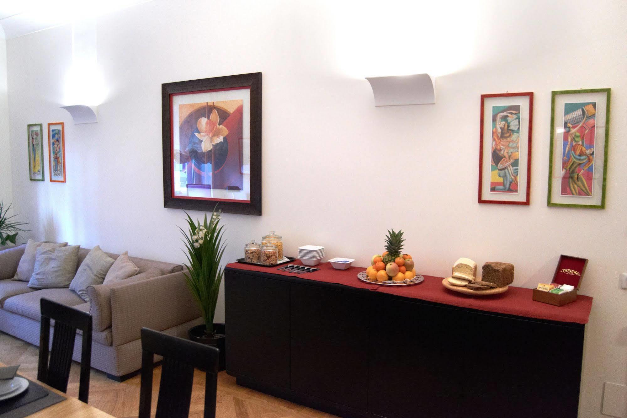 Domus Cavour Roma