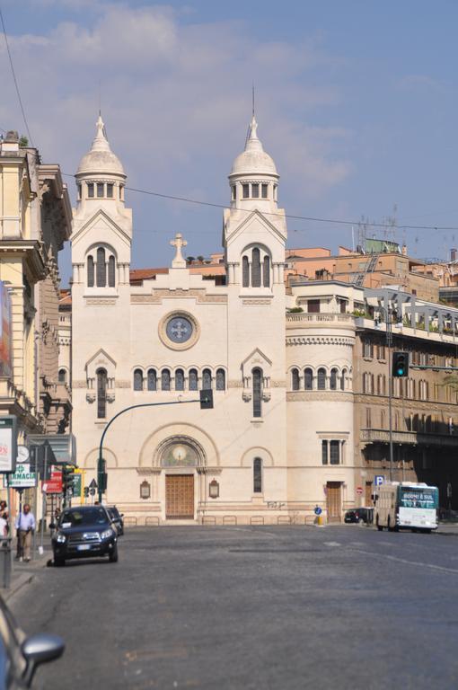 Domus Cavour Acomodação com café da manhã  3*